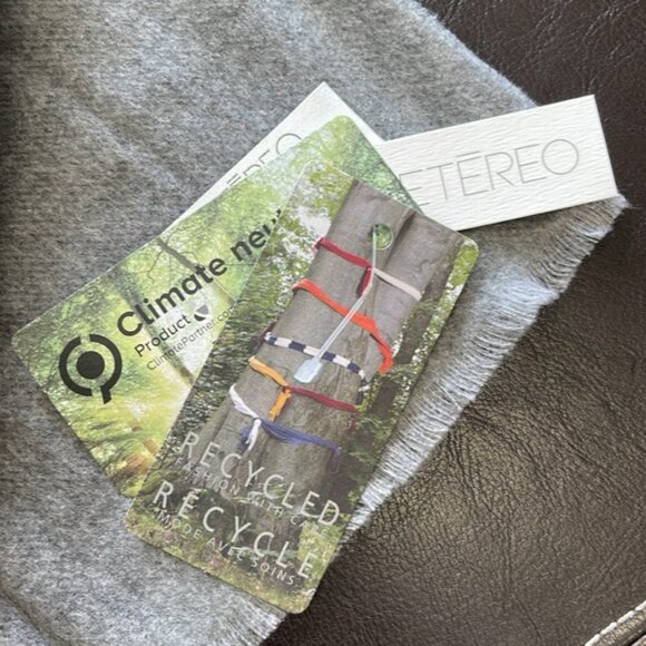 ETEREO Oversized Reclaimed Cotton Scarf - Picture 5 of 6